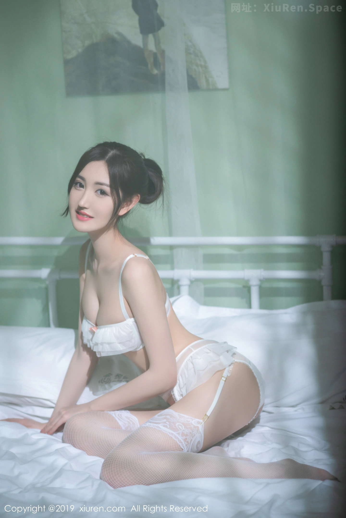 图片[6]-[XiuRen秀人网]VOL.1693 嫩模沈梦瑶私房白色蕾丝情趣内衣配吊带蕾丝袜撩人魅惑写真40P-秀人网官方网站